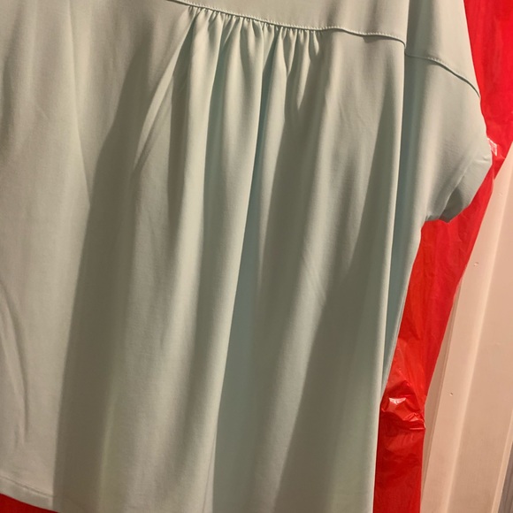 light green blouse, never worn - Picture 2 of 3